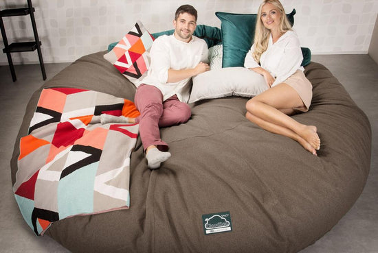 LOUNGE PUG, CloudSac 5000 XXXXXL - gigantický sedací vak ve tvaru pohovky z paměťové pěny,Vlna Interalli Světle hnědá