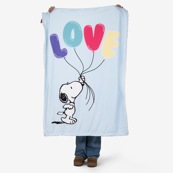 Snoopy Přehoz / Přikrývka Sherpa - Slogan o lásce 01