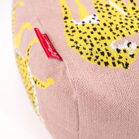 Malá podnožka - Pletený Gepard Růžová 02