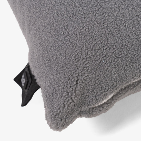 Vyhřívaný polštář 45 x 45cm - Sherpa Harmaa 02