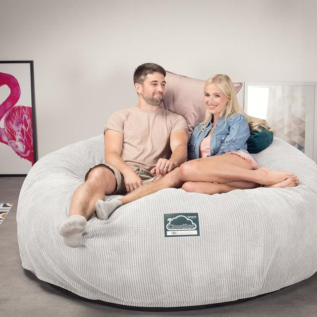LOUNGE PUG, CloudSac 3000 XXXL - obří sedací vak ve tvaru pohovky/dvousedačky z paměťové pěny (King Size),Pom pom Slonovinová