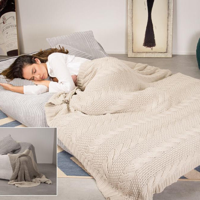 Avery - rozkládací futon, rozkládací postel, postel pro hosty od Lounge Pug, Manšestr Slonovinová