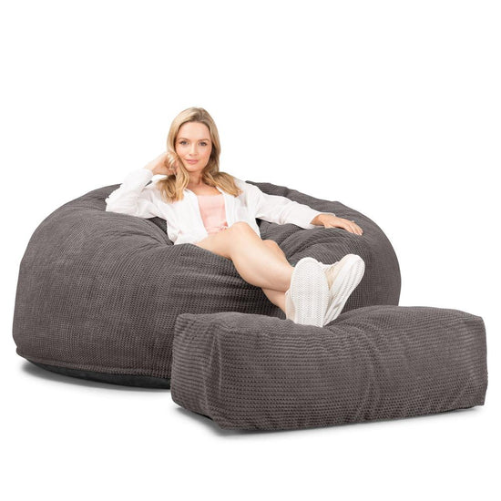 LOUNGE PUG, CloudSac 1010 XXL - XXL sedací vak ve tvaru pohovky z paměťové pěny (NOVÝ DESIGN),Pom pom Tmavě šedá