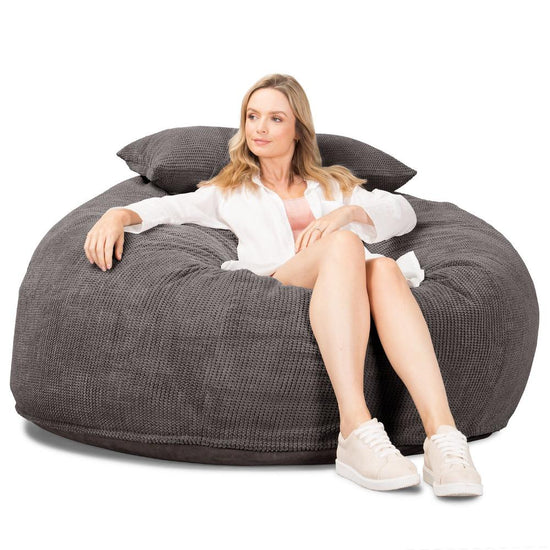 LOUNGE PUG, CloudSac 1010 XXL - XXL sedací vak ve tvaru pohovky z paměťové pěny (NOVÝ DESIGN),Pom pom Tmavě šedá