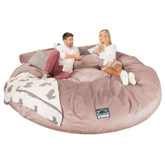 LOUNGE PUG, CloudSac 5000 XXXXXL - gigantický sedací vak ve tvaru pohovky z paměťové pěny,Samet Růžová