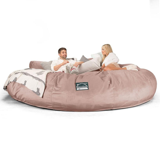 LOUNGE PUG, CloudSac 5000 XXXXXL - gigantický sedací vak ve tvaru pohovky z paměťové pěny,Samet Růžová