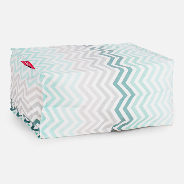 Malá podnožka - Geometrický potisk Tyrkysová Chevron Fabric Close-up Image
